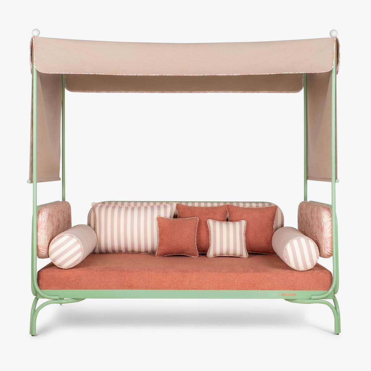 Dastoori Outdoor Day Bed