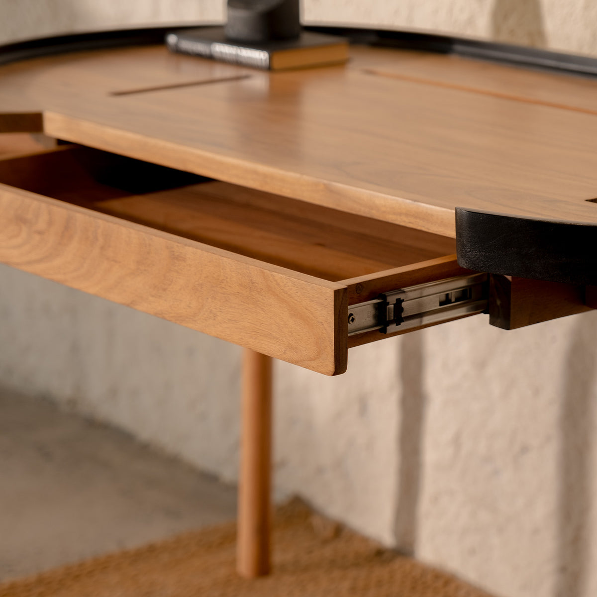 Teressa Study Table