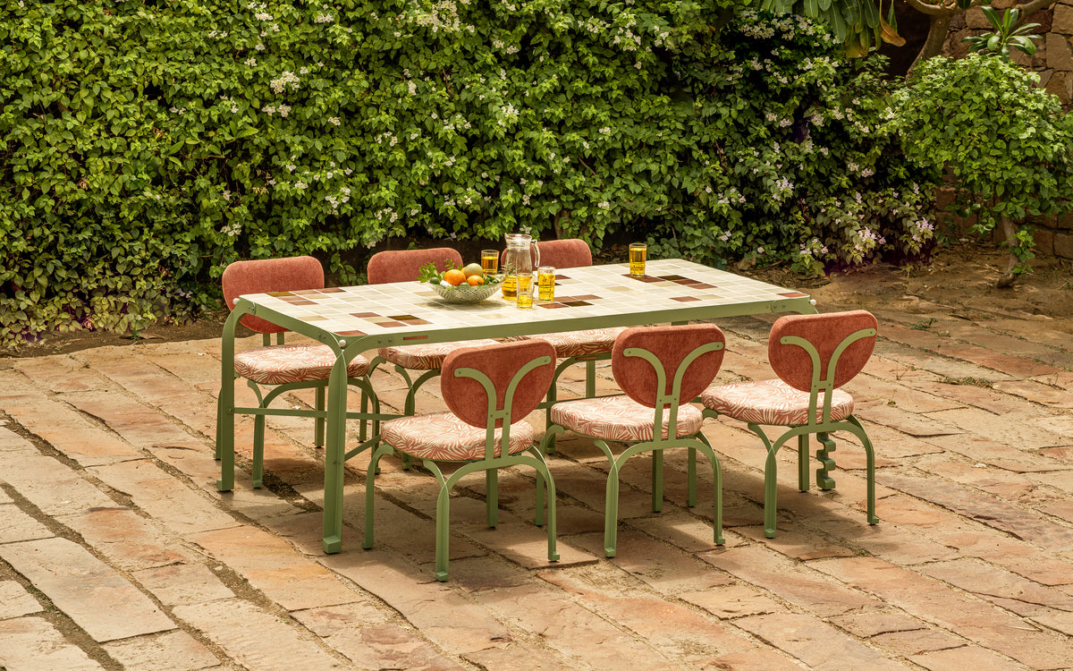 Dastoori Outdoor Dining Table