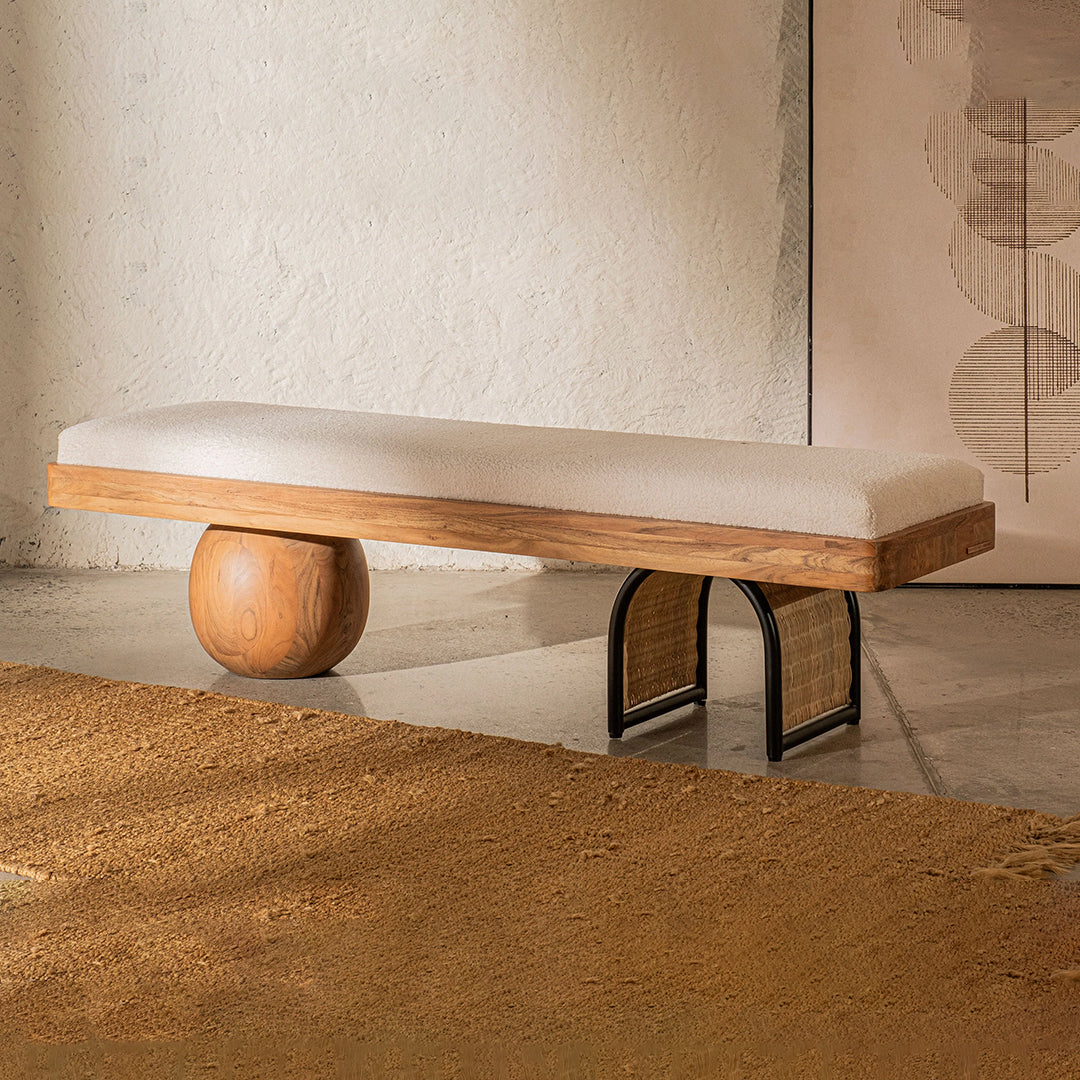 Avis Bench