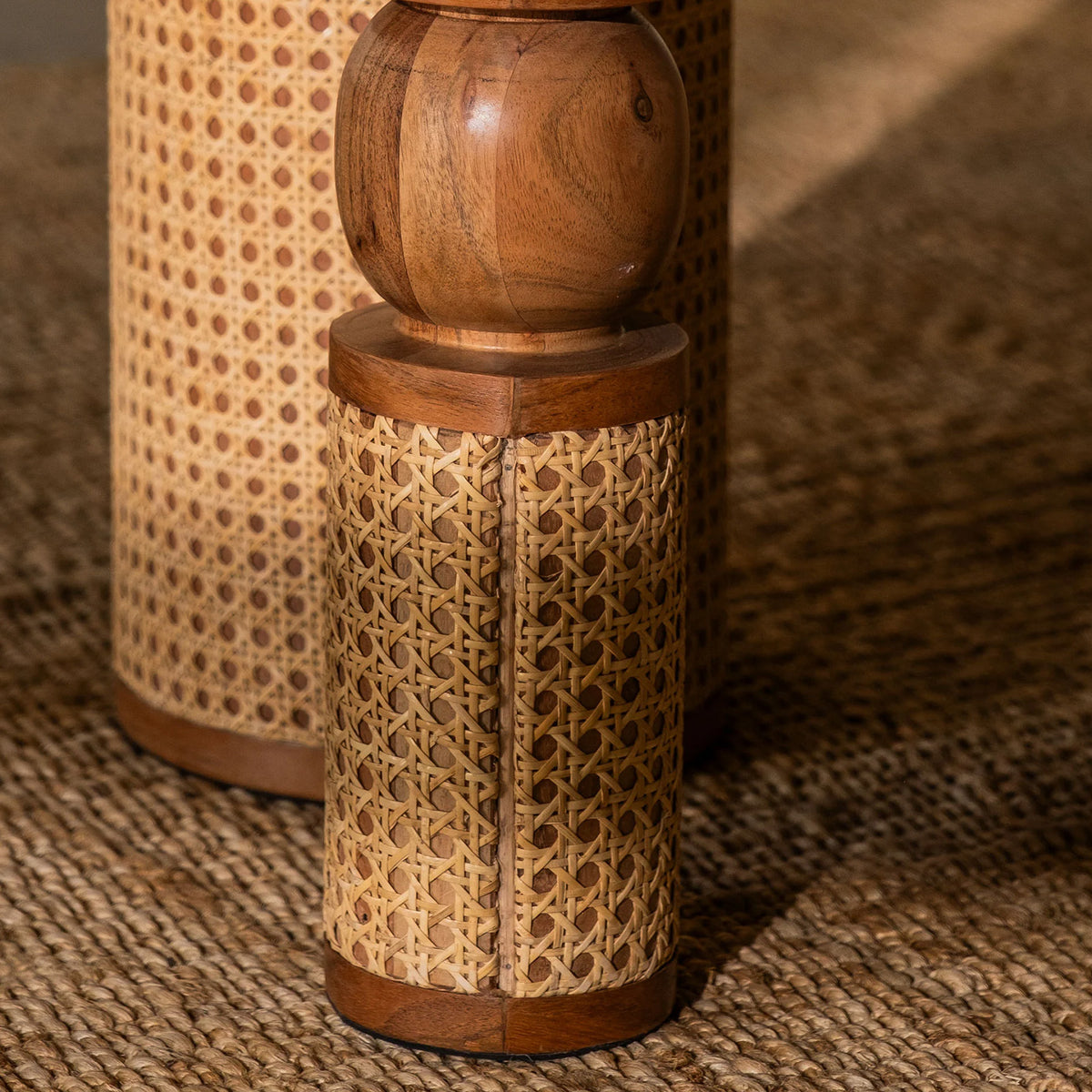 Baratang Dining Table