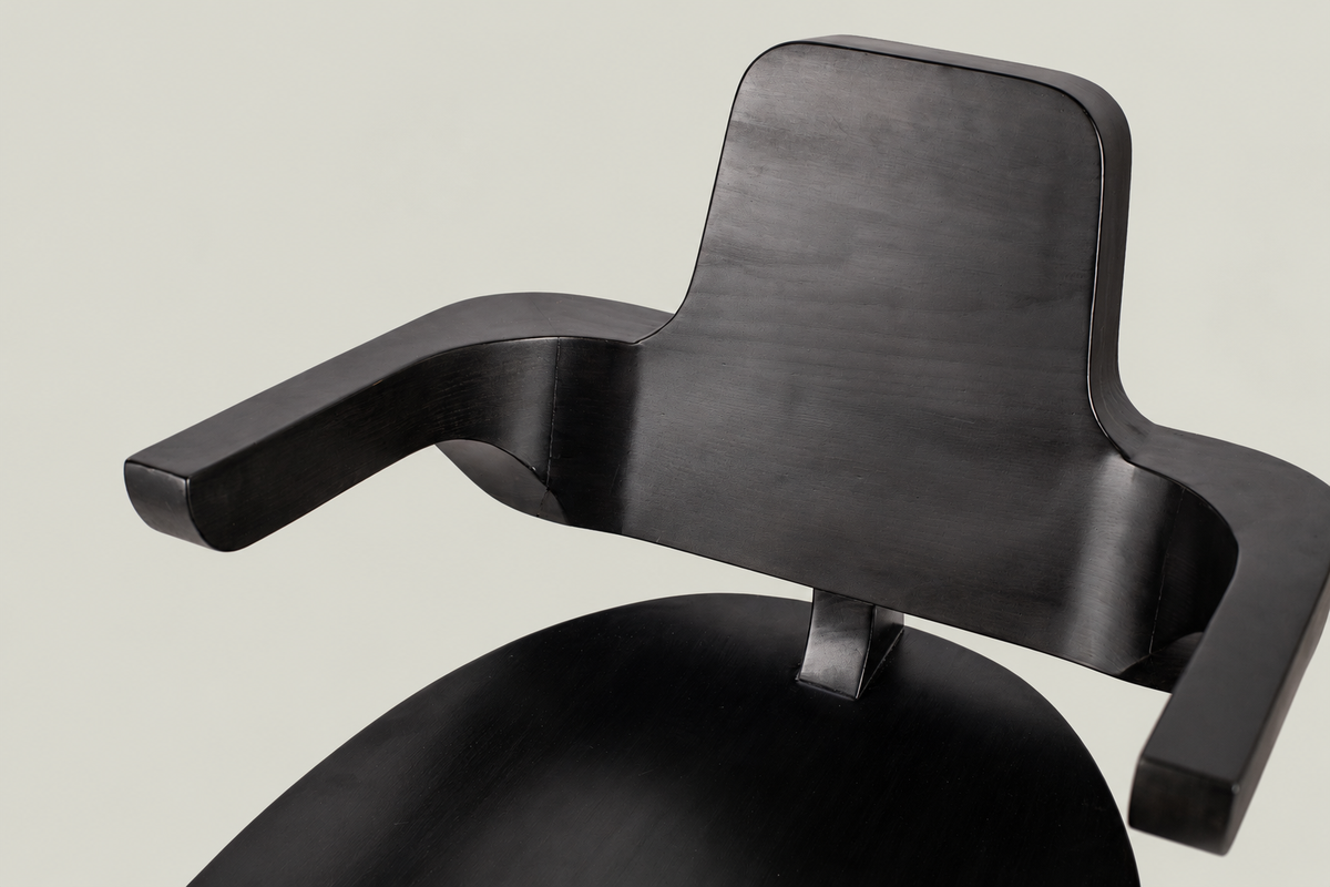 Eclipse Chair