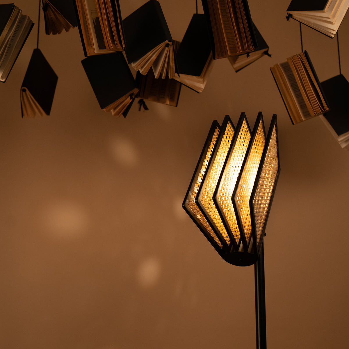 Reeding Floor Lamp