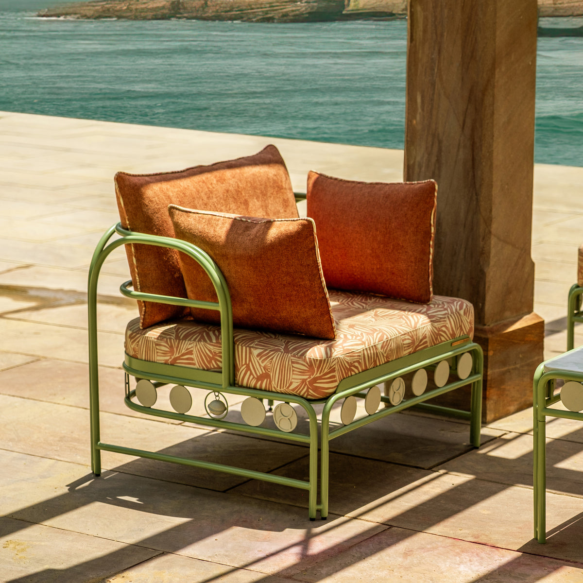 Dastoori Single Seater Sofa